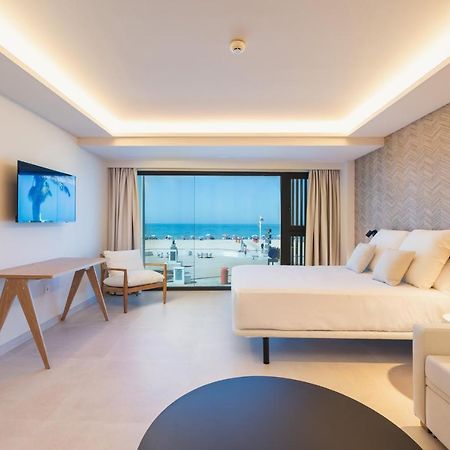 Apartamentos Playa Victoria 加的斯 外观 照片