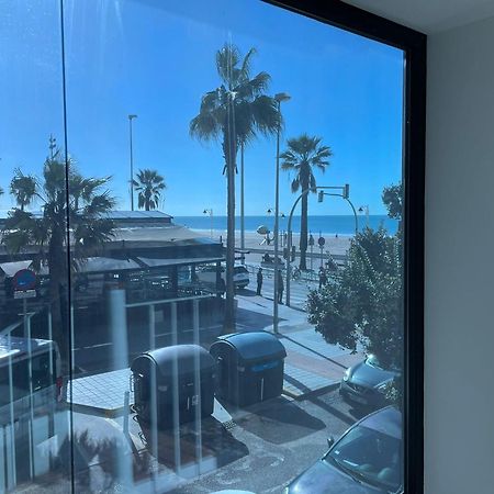 Apartamentos Playa Victoria 加的斯 外观 照片